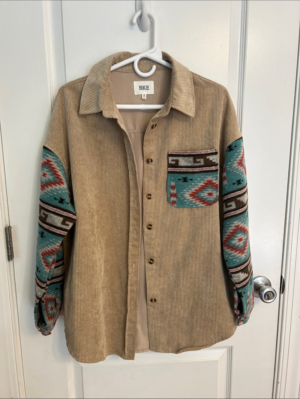BKE Women’s Beige Corduroy Shirt Jacket with Turquoise Aztec Sleeves